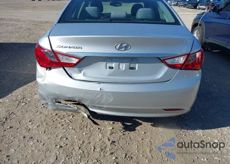 2013 Hyundai Sonata Gls z USA, uszkodzony, nr VIN 5NPEB4AC6DH712943